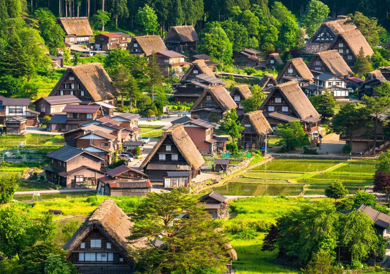 筋肉と自然と遊ぶ宿 田島館 Hotell Takayama  Exteriör bild