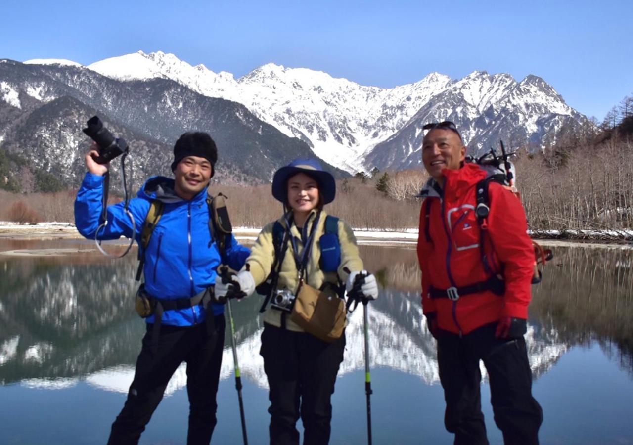 筋肉と自然と遊ぶ宿 田島館 Hotell Takayama  Exteriör bild