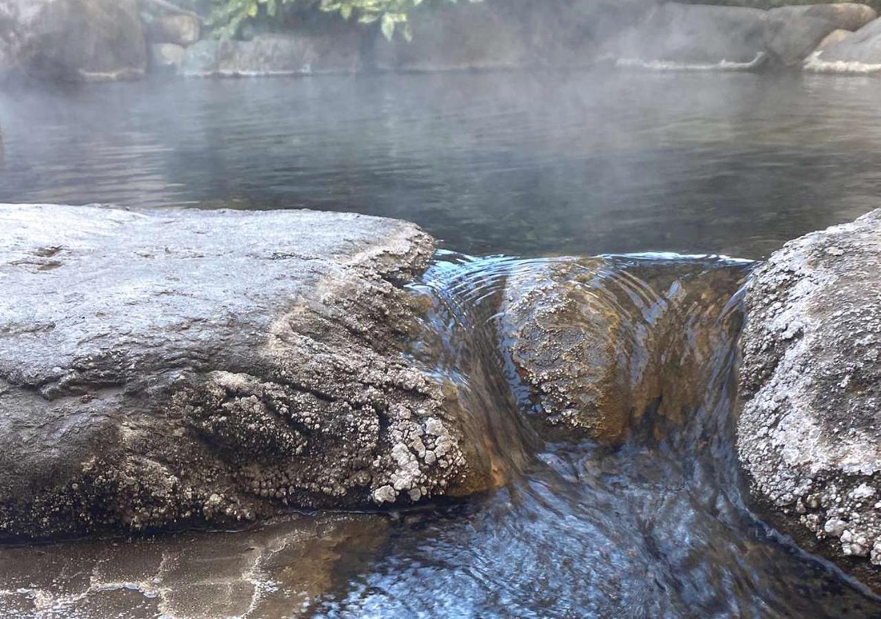 筋肉と自然と遊ぶ宿 田島館 Hotell Takayama  Exteriör bild